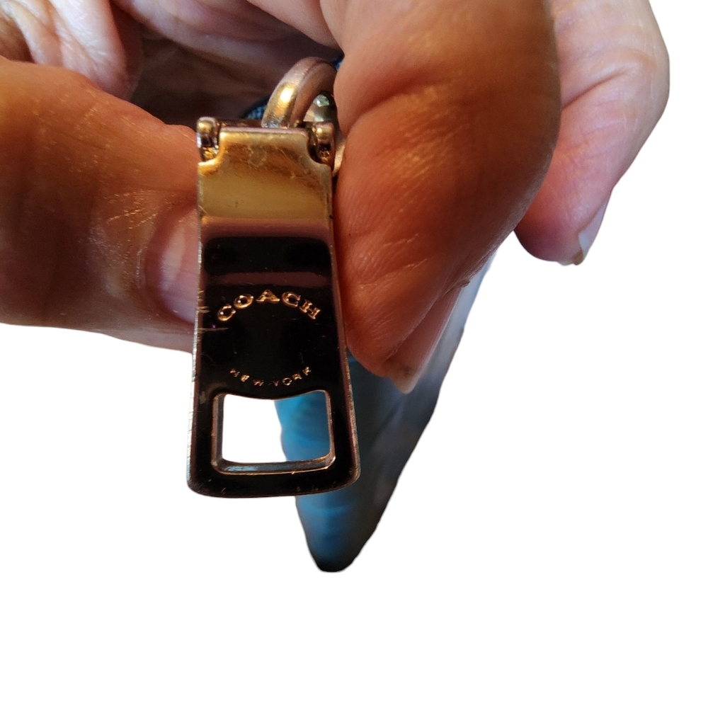 COACH F54757 ACCORDION ZIP WALLET IN CROCODILE EMBOSSED LEATHER Gold/teal - Picture 9 of 10